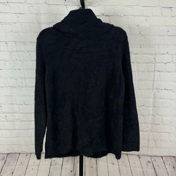 Chico’s Cowl Neck Black Super Soft Fuzzy Sweater Size 2 Medium - Picture 5 of 6